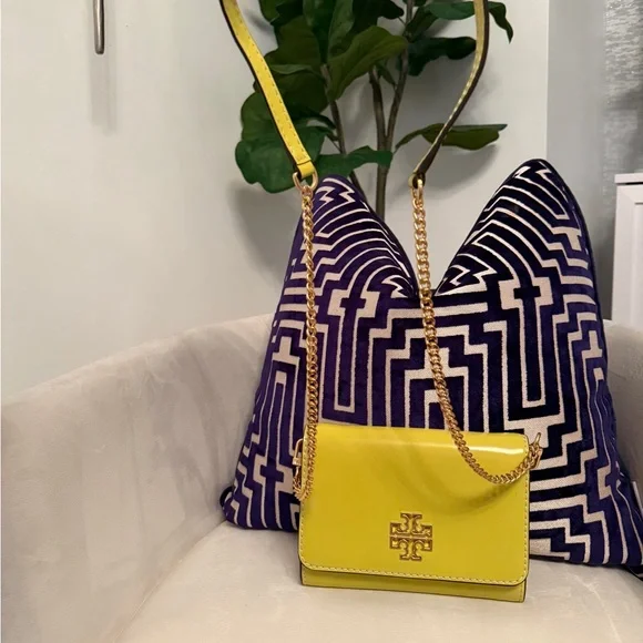 Tory Burch Lime Green Crossbody Bag - Picture 2 of 10